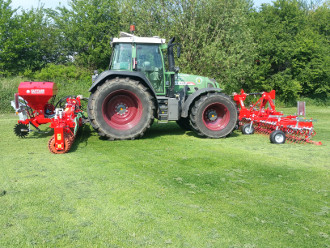 Fendt 820 mit Güttler Alpin 600